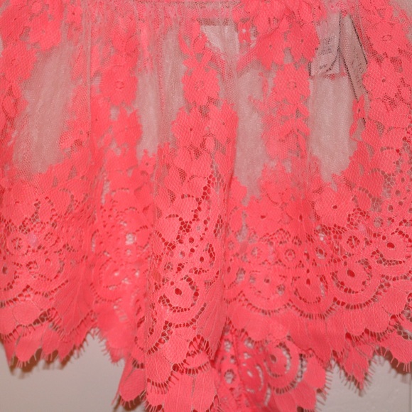 Victoria’s Secret set of 3 shorts - Picture 5 of 8